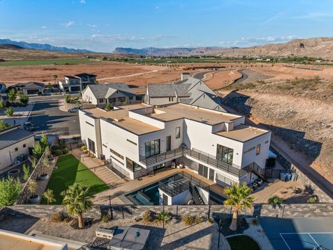 Tiny photo for 3147 MESA VERDE CIR, Hurricane, UT 84737 (MLS # 26-271370)