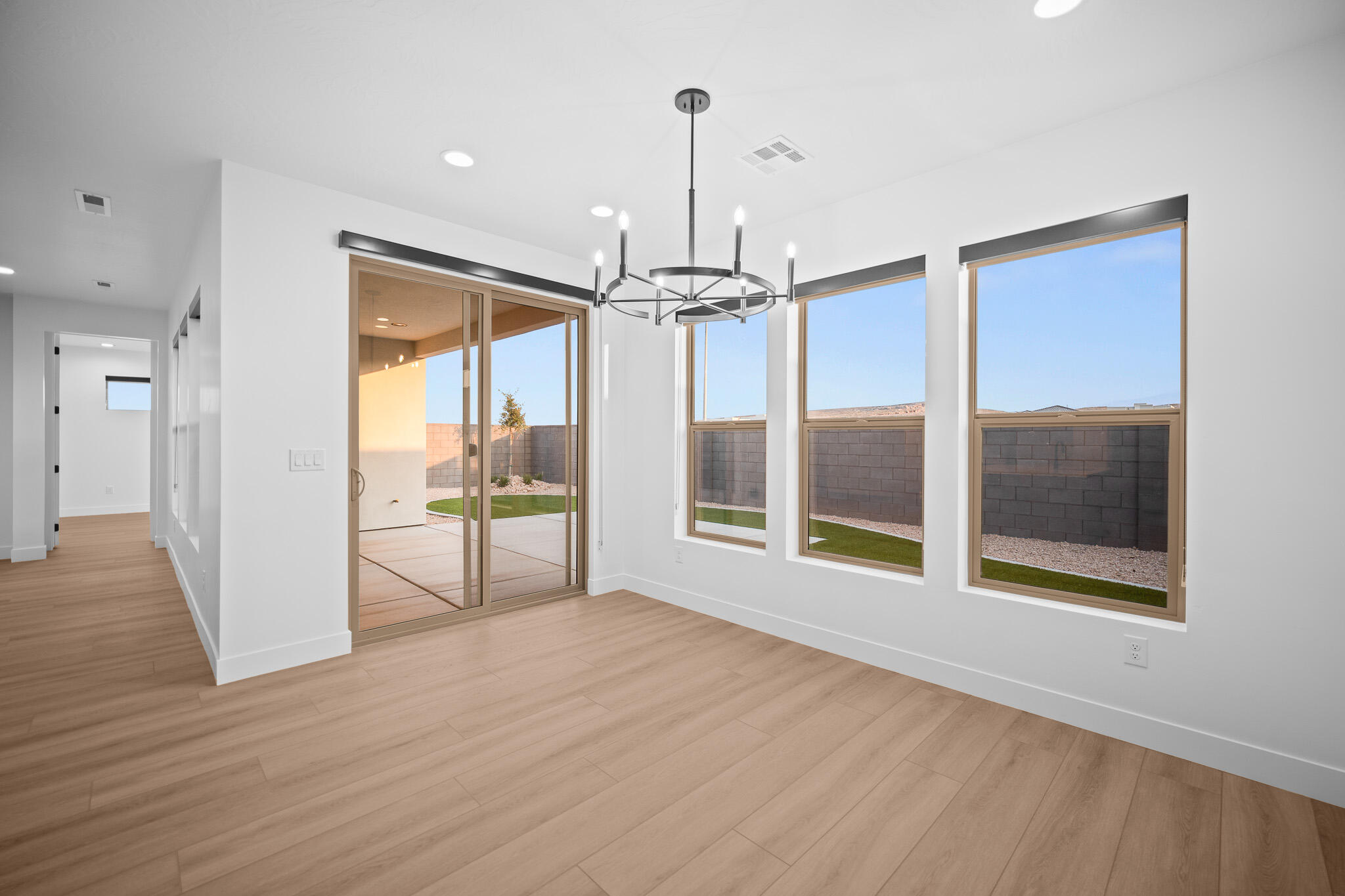 ROSALIA RIDGE AT DIVARIO - Residential