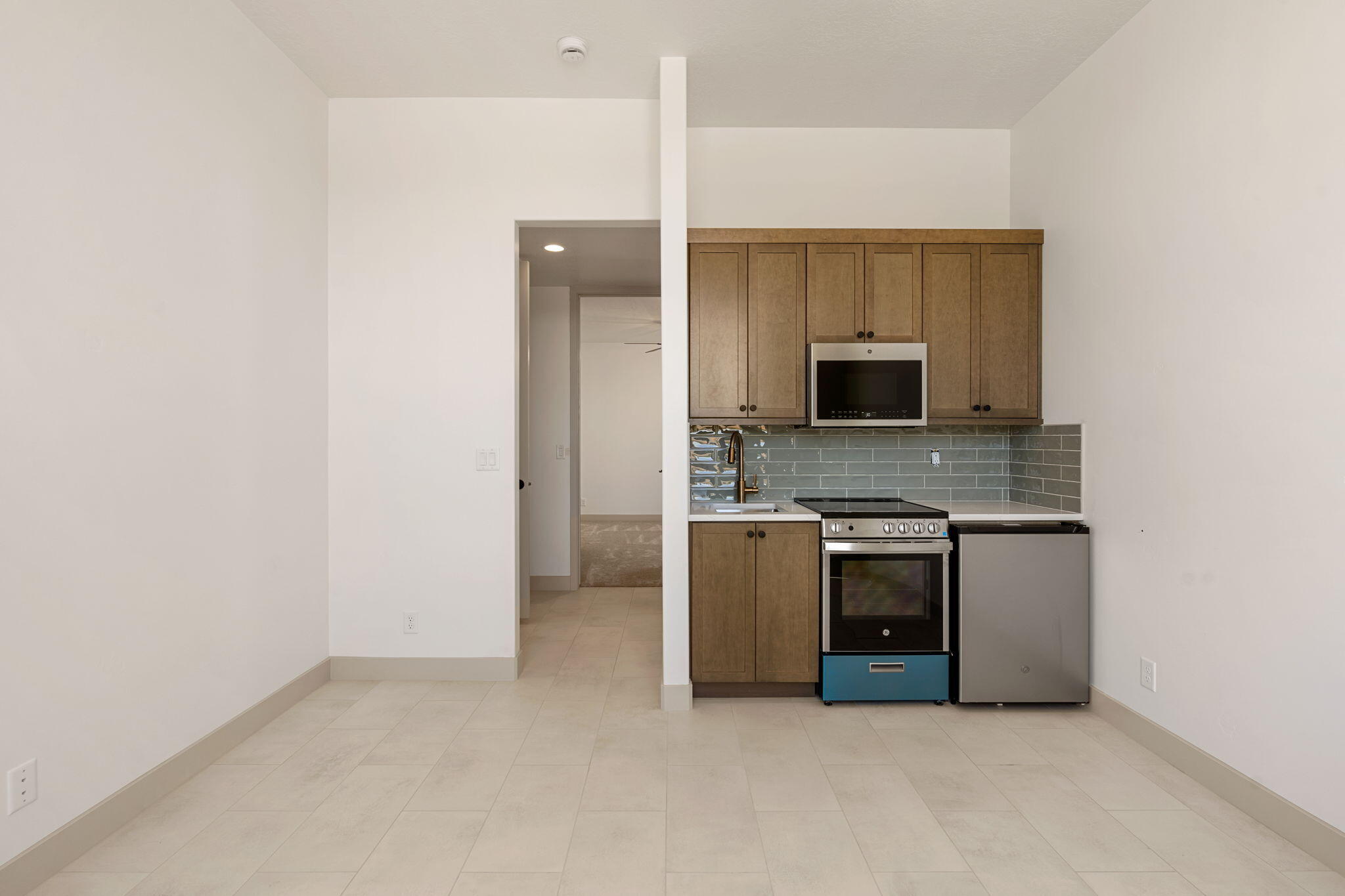 PIONEER POINTE - Residential