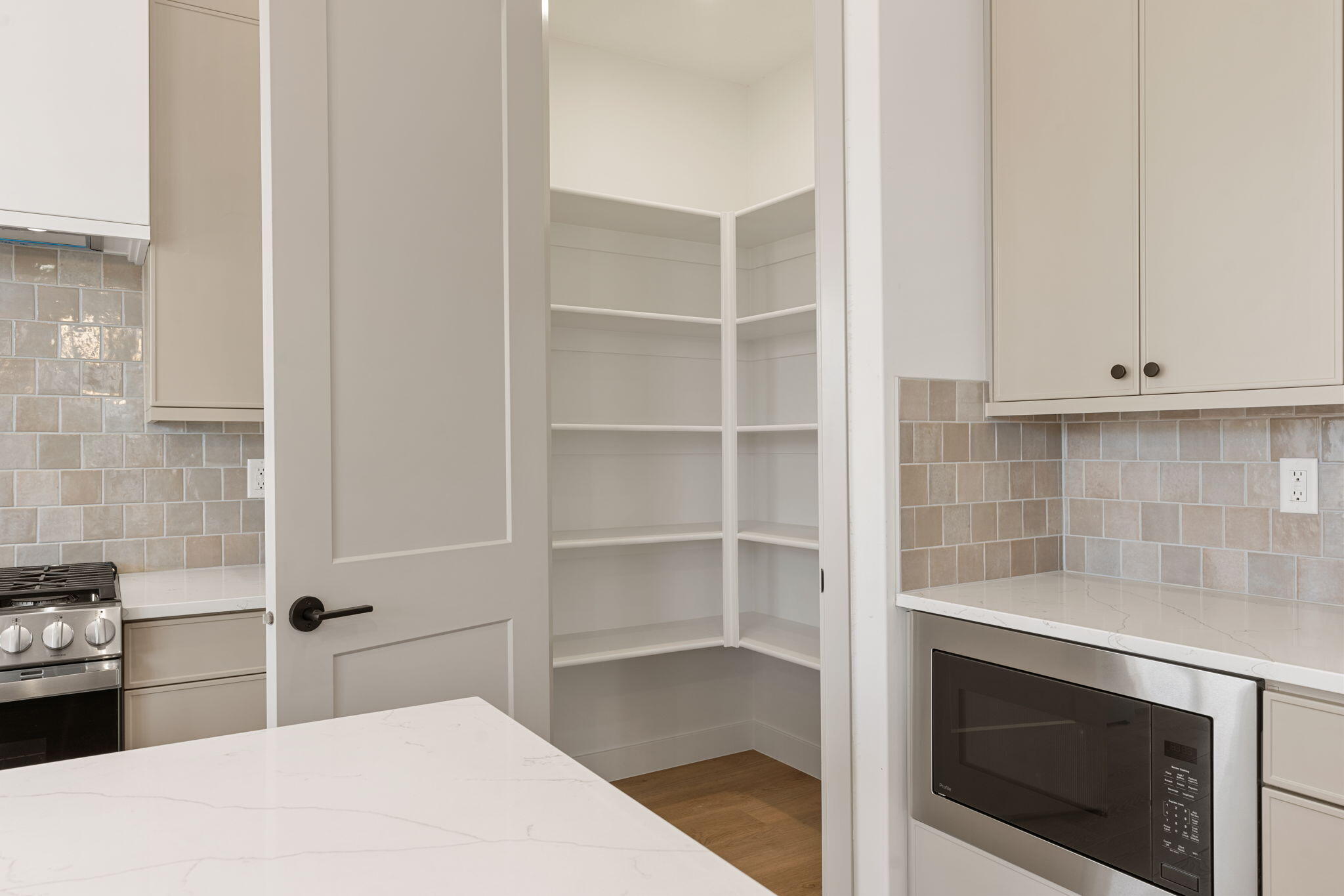 PIONEER POINTE - Residential