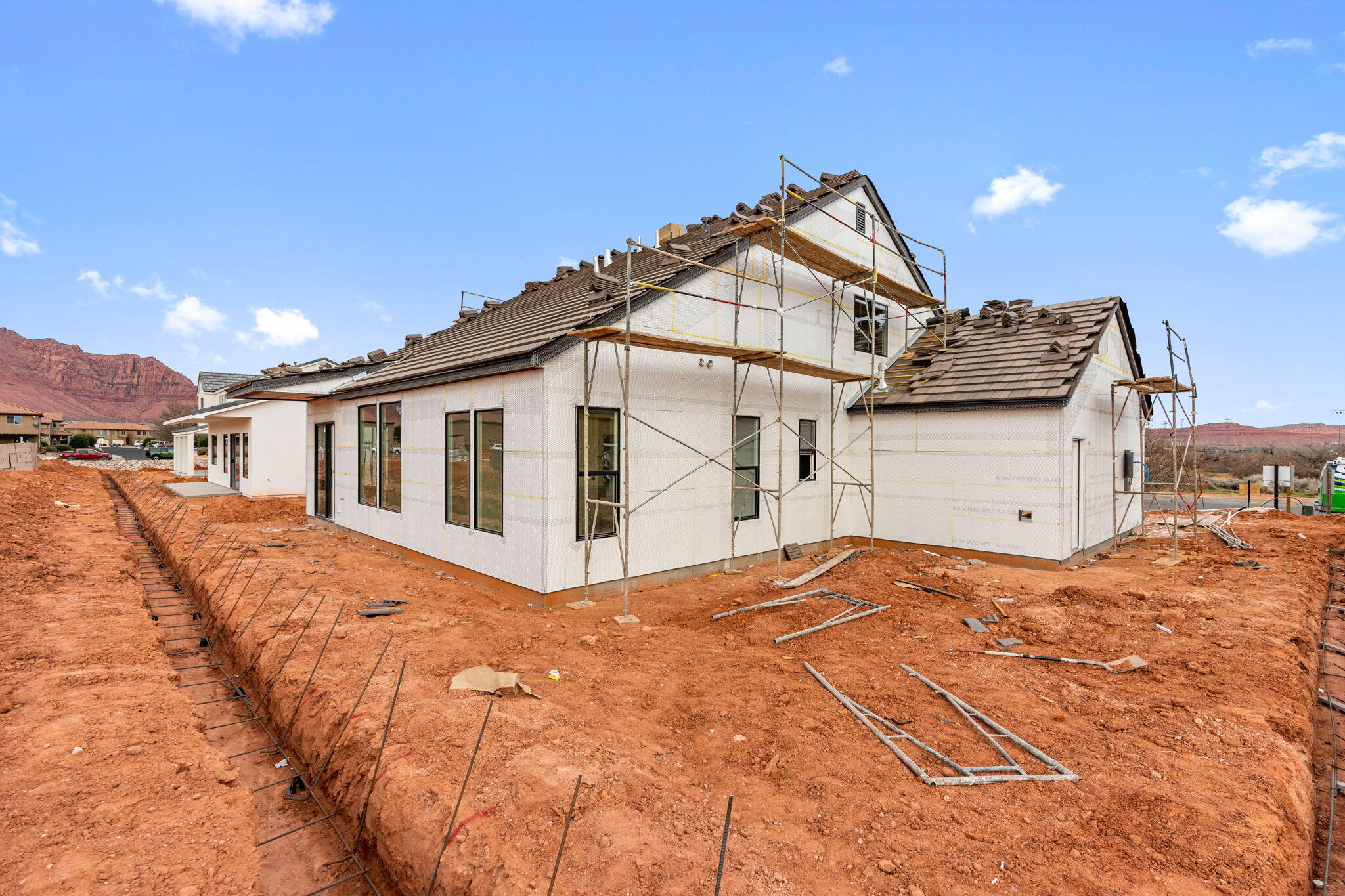 PIONEER POINTE - Residential