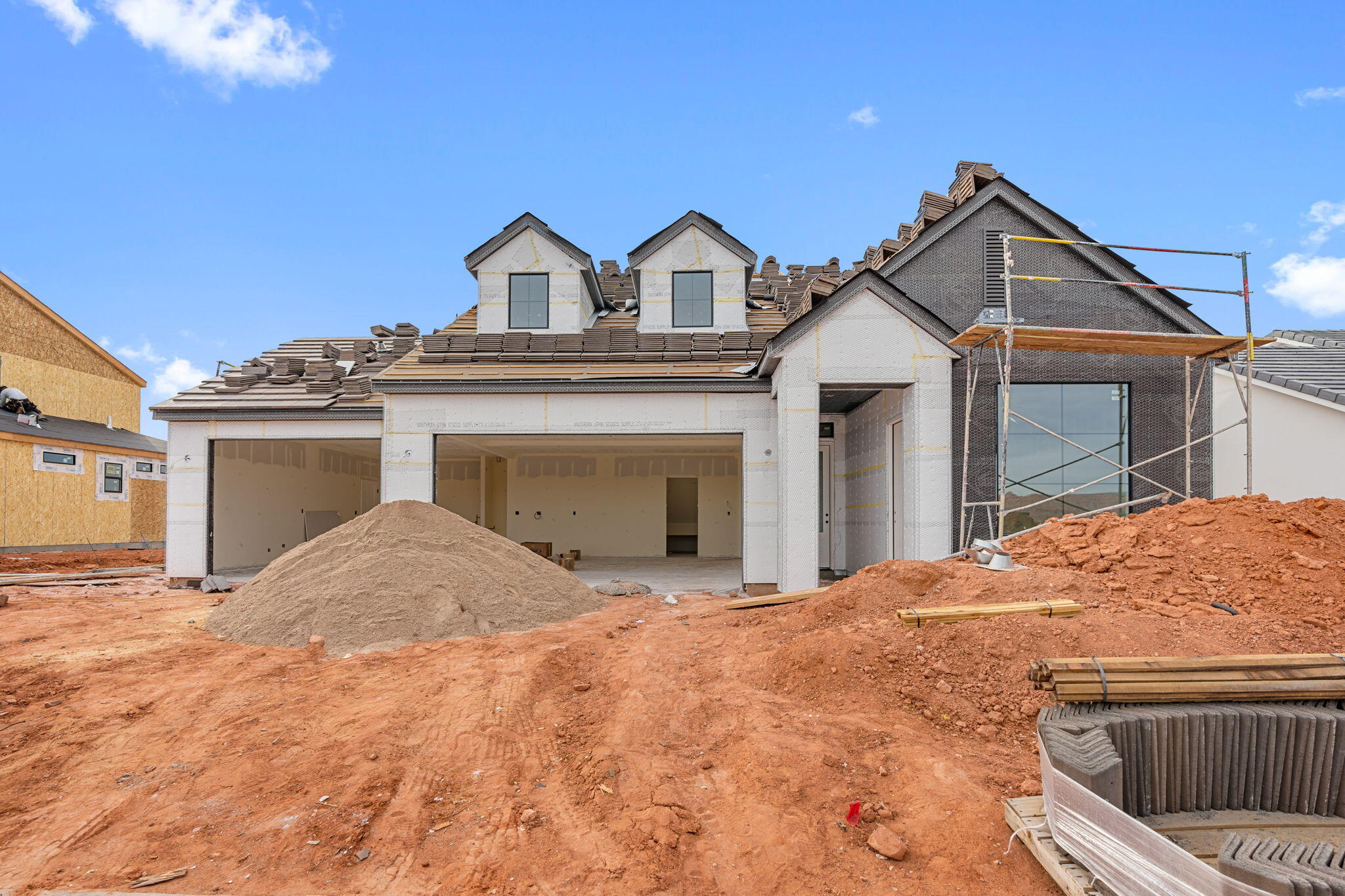 PIONEER POINTE - Residential