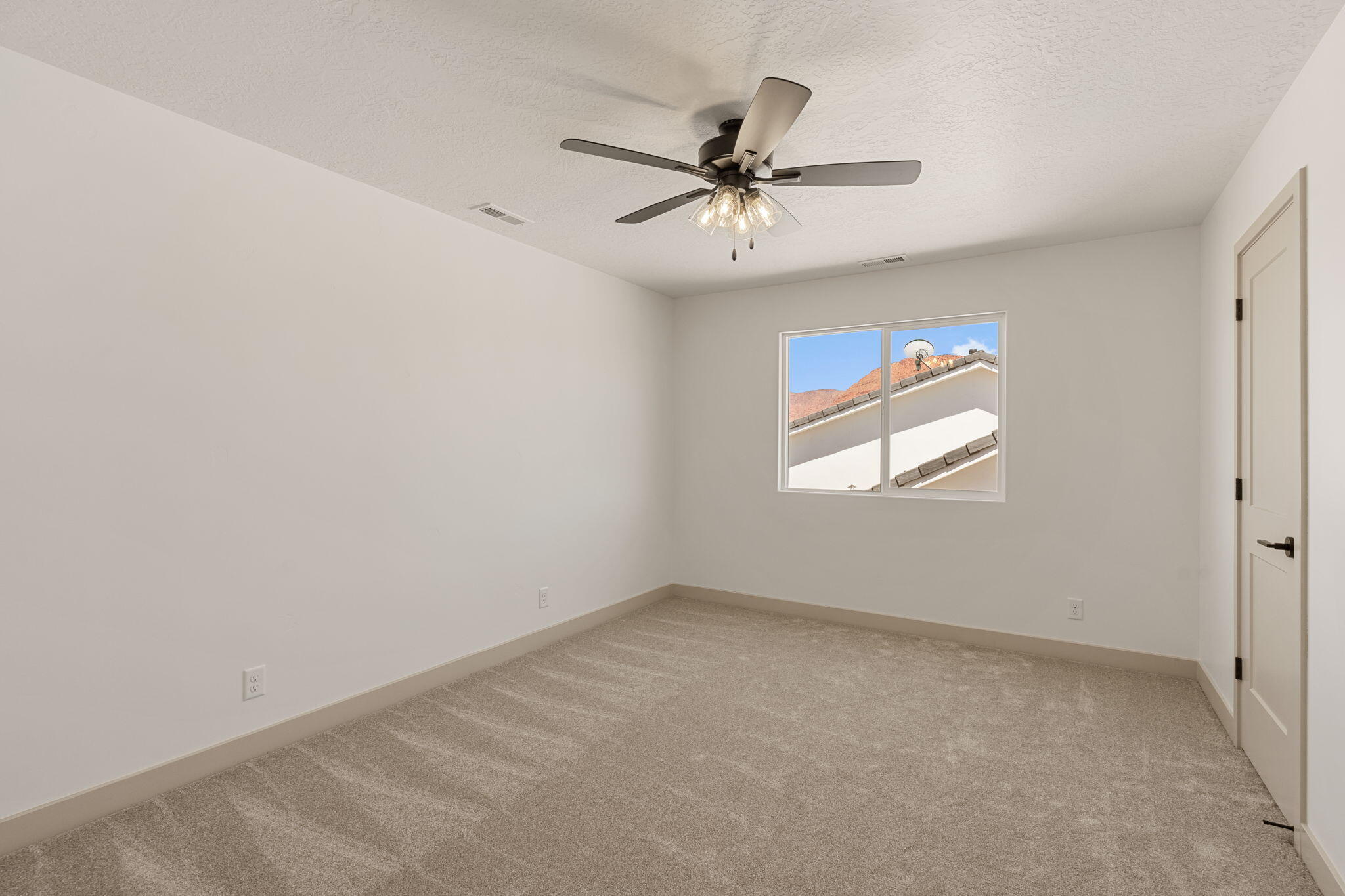 PIONEER POINTE - Residential