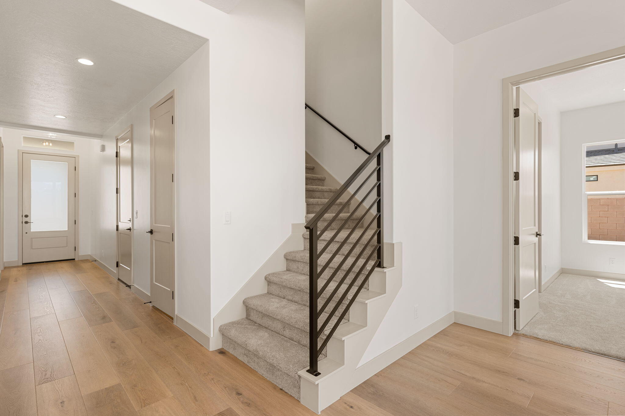 PIONEER POINTE - Residential