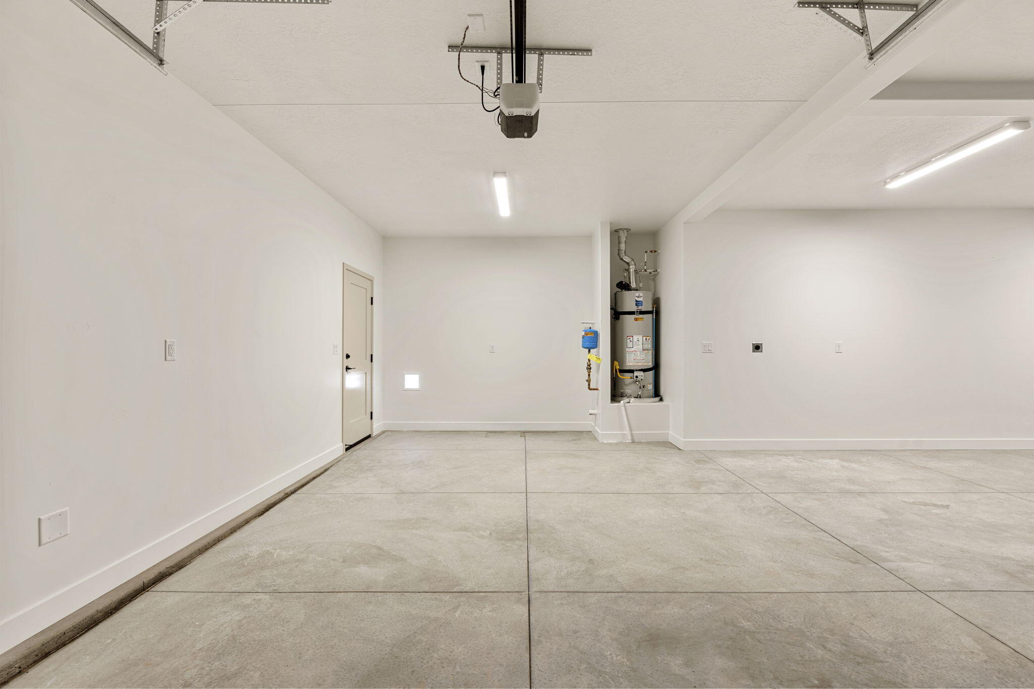 PIONEER POINTE - Residential