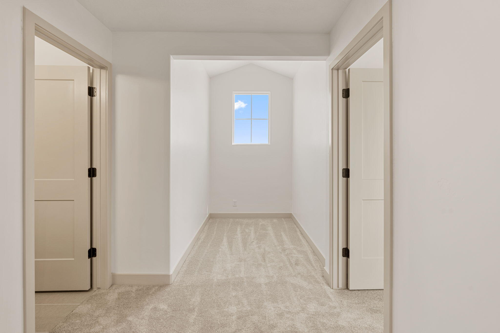 PIONEER POINTE - Residential