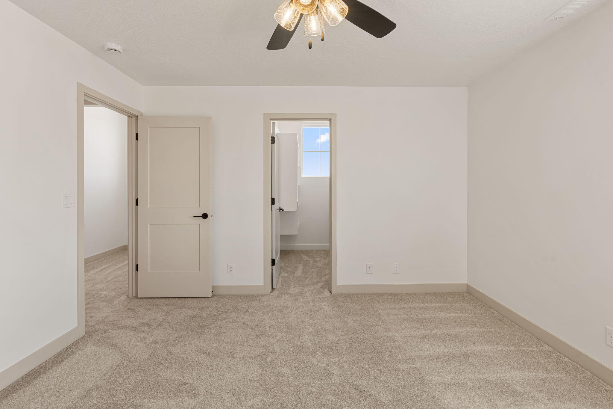 PIONEER POINTE - Residential