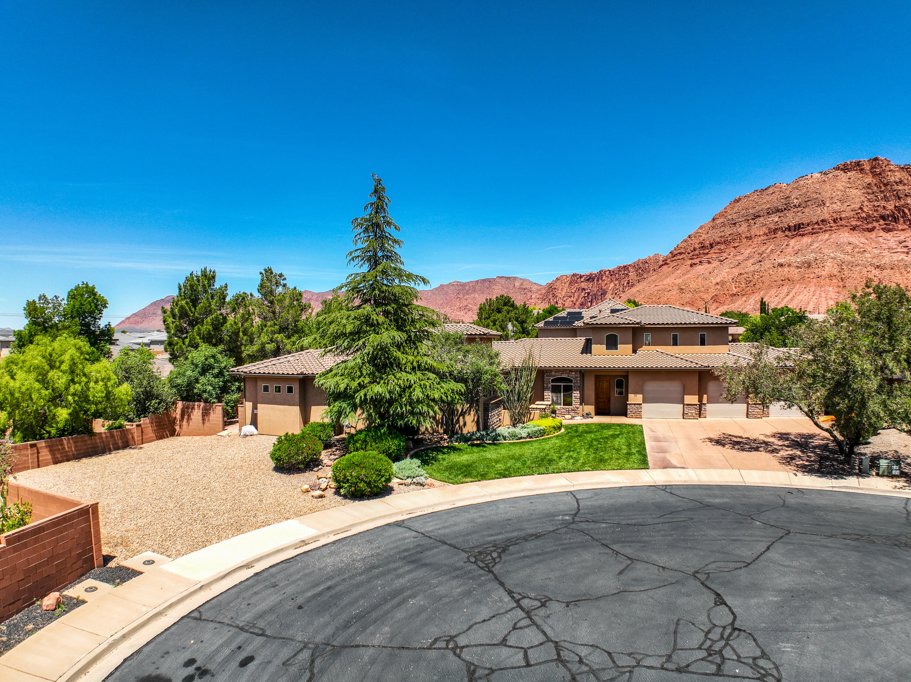 ENCE MEADOWS - Residential