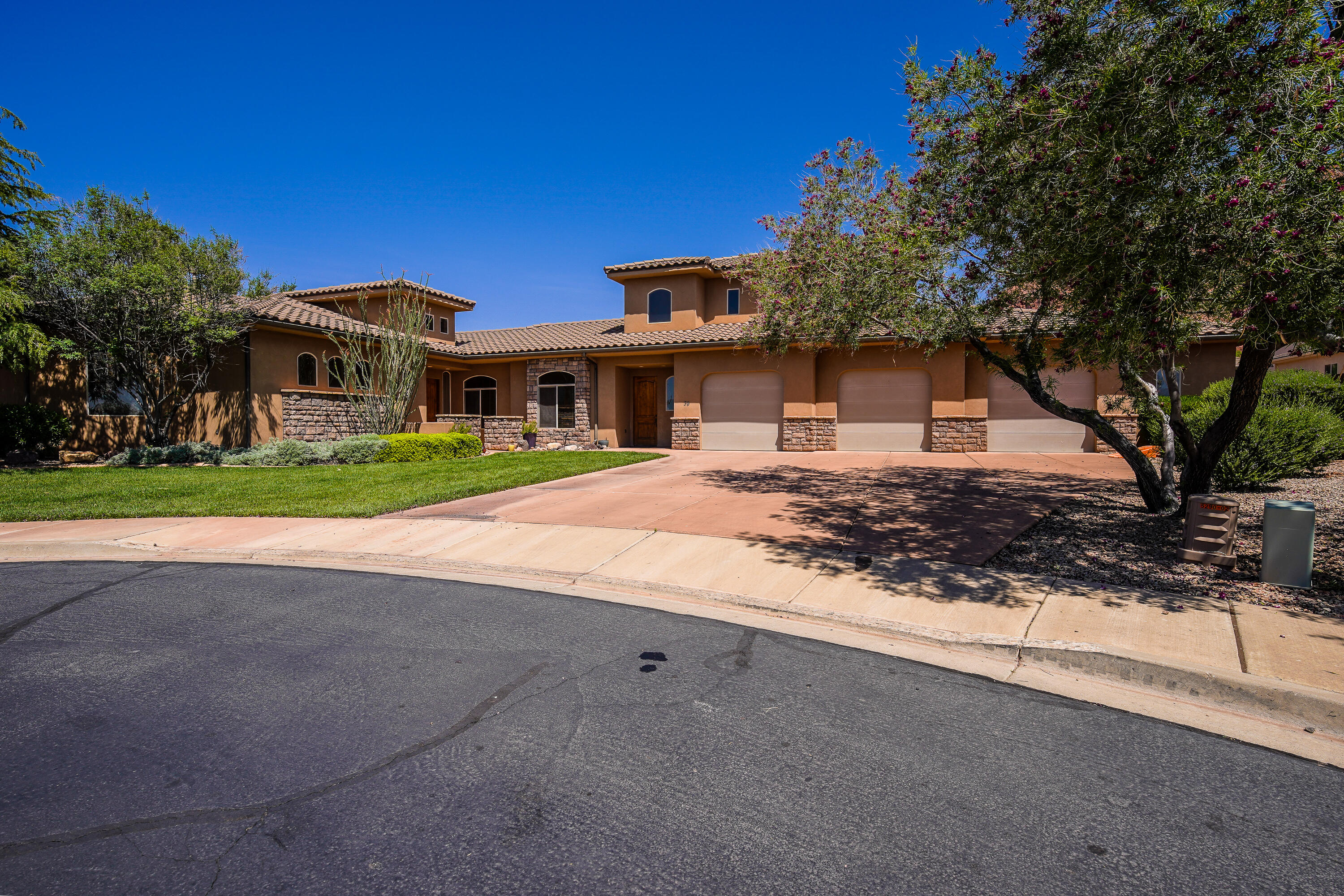 ENCE MEADOWS - Residential