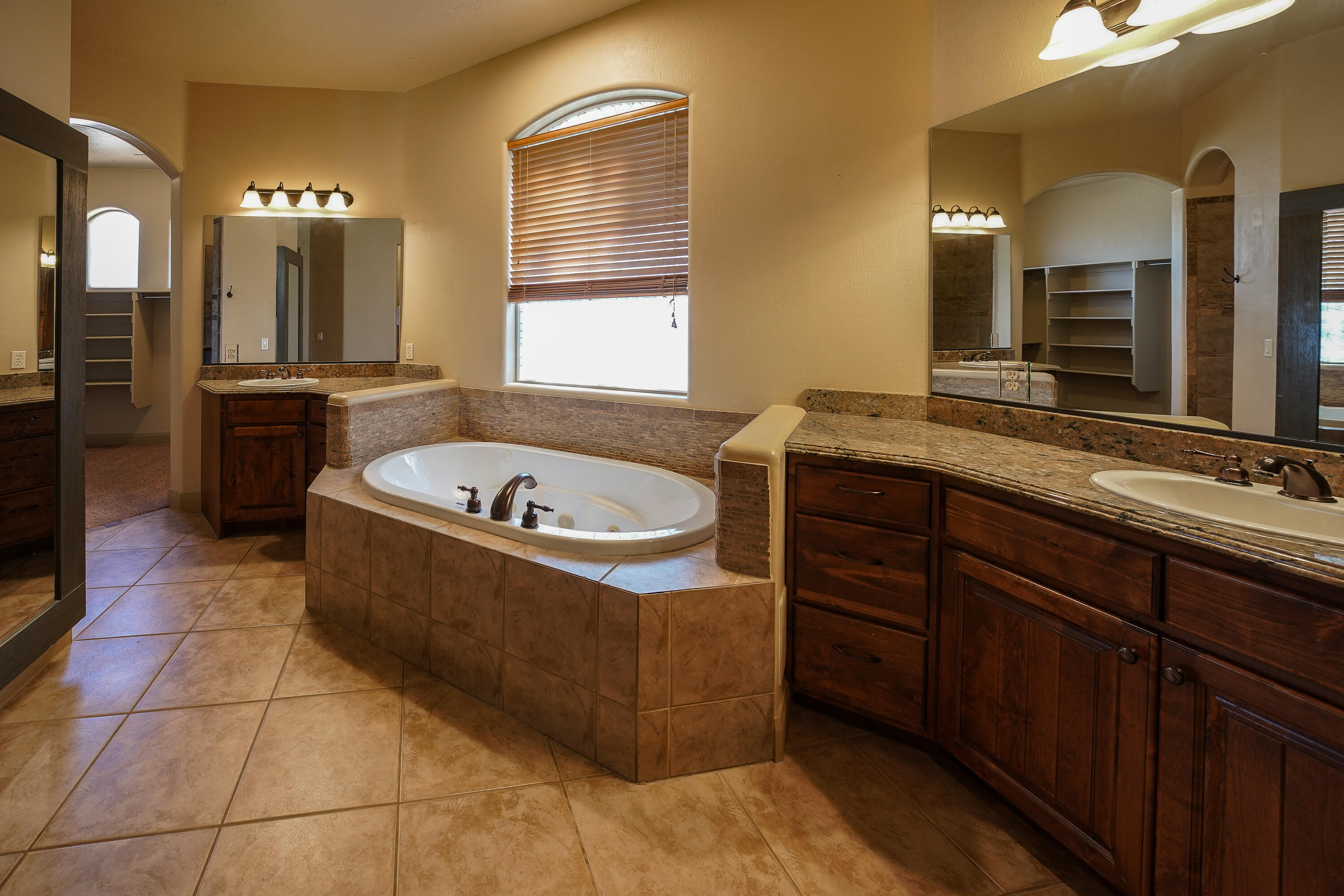 ENCE MEADOWS - Residential