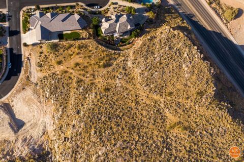 Tiny photo for 1501 S BOULDER MOUNTAIN RD, Saint George, UT 84790 (MLS # 26-273187)