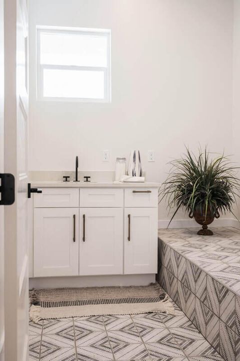 Tiny photo for 1501 S BOULDER MOUNTAIN RD, Saint George, UT 84790 (MLS # 26-273187)