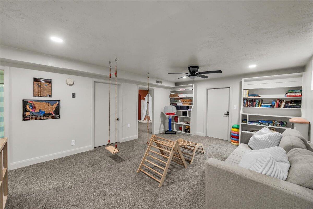 SUNSET VILLAGE - Residential