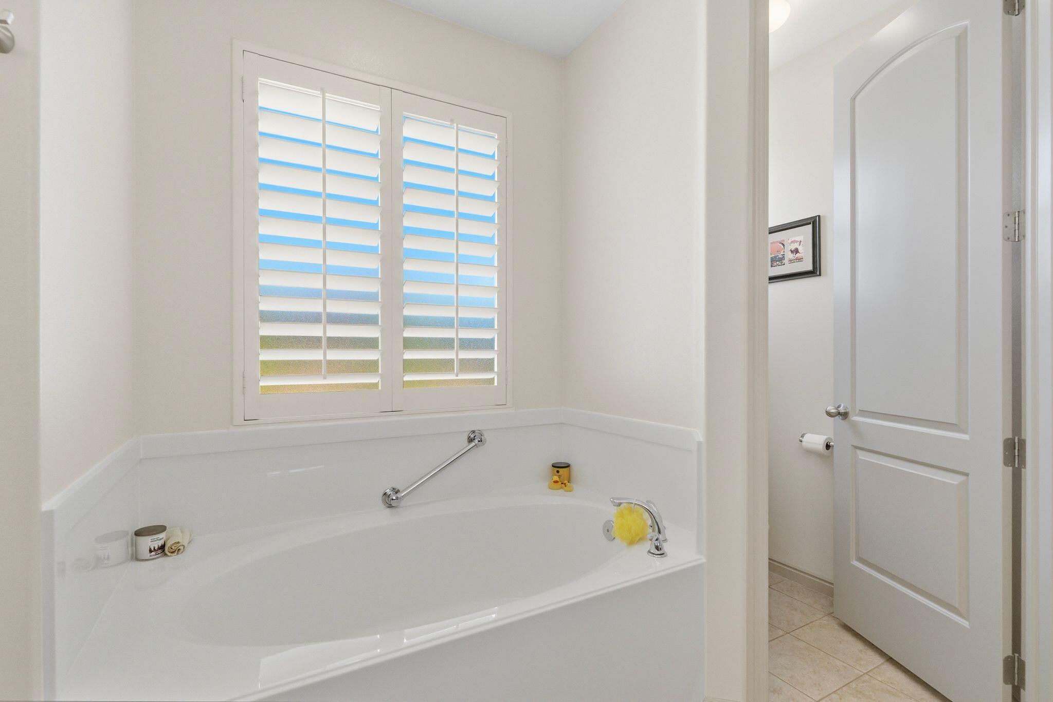 CRYSTAL SPRINGS - Residential