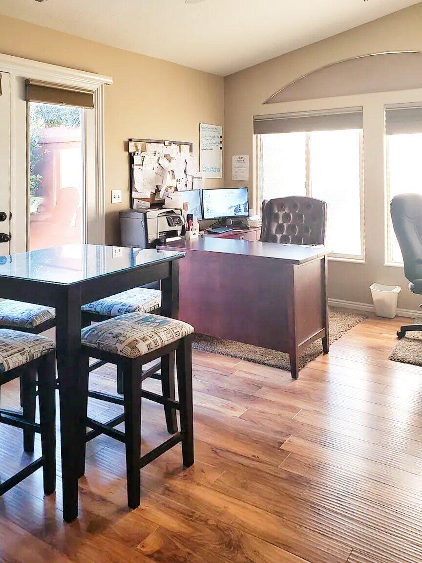 ROYAL OAKS - Residential