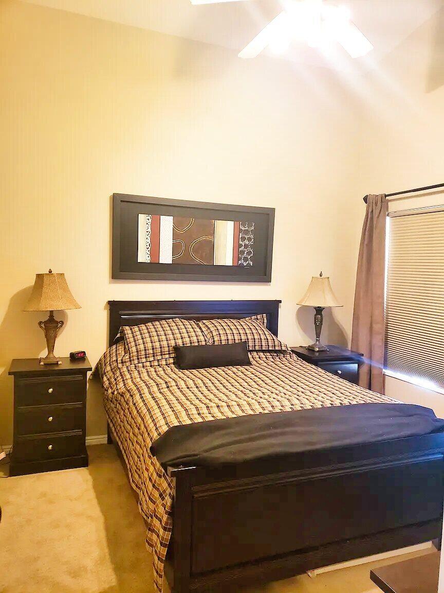 ROYAL OAKS - Residential