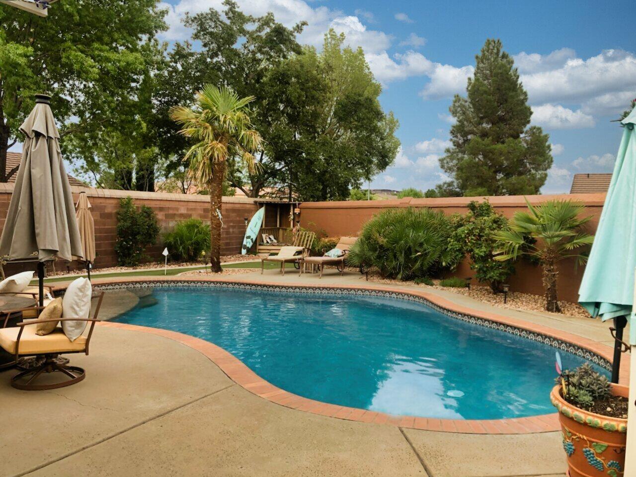 ROYAL OAKS - Residential