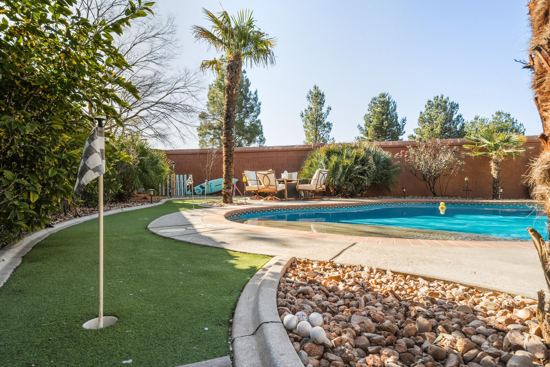 ROYAL OAKS - Residential