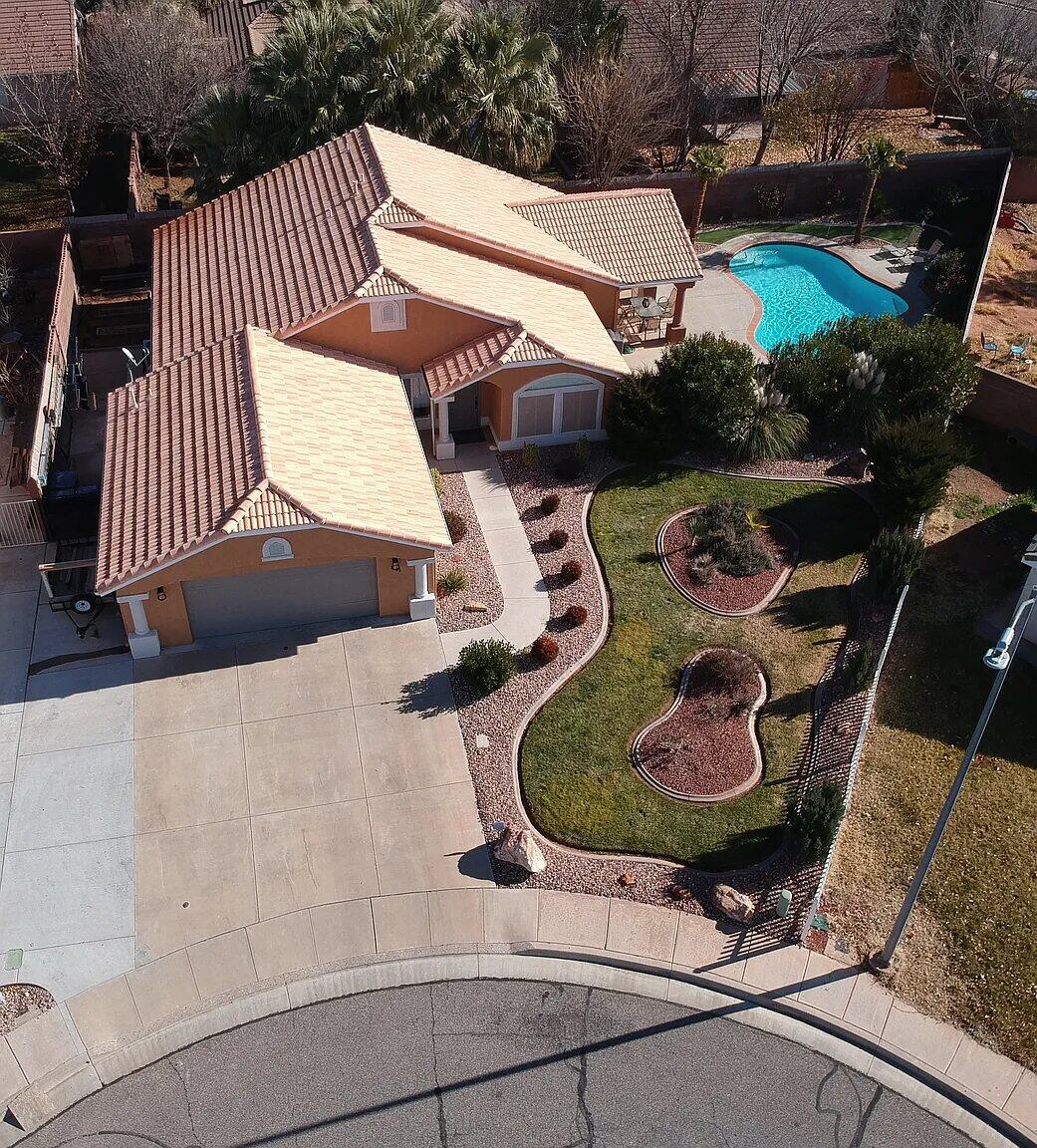 ROYAL OAKS - Residential