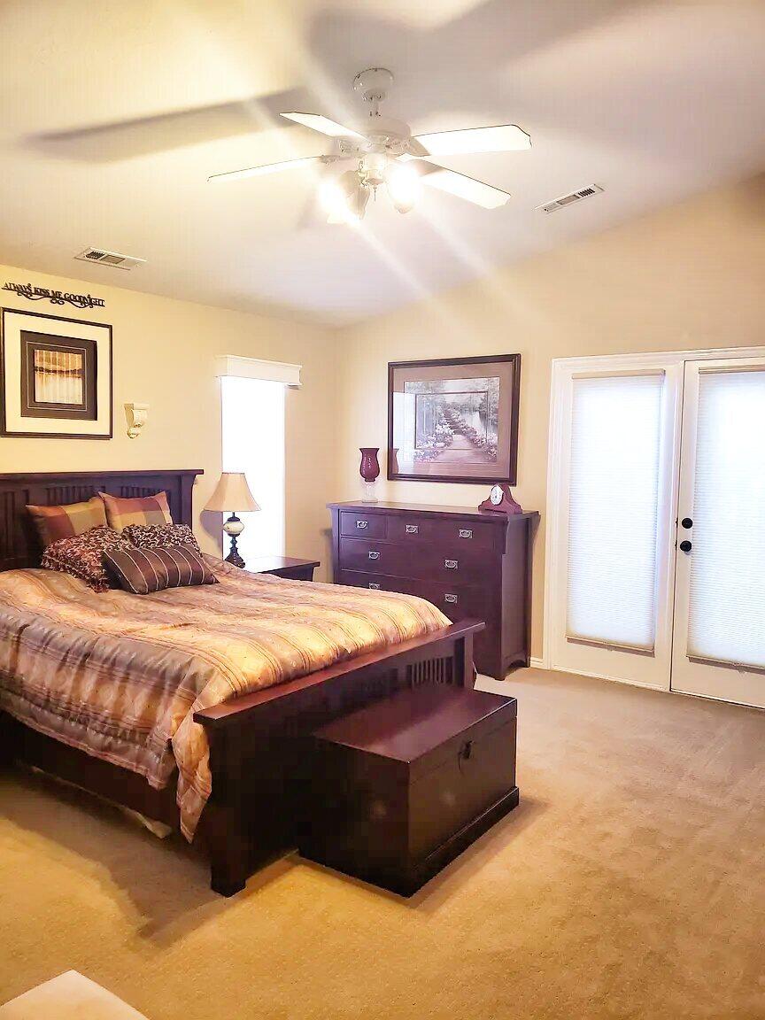 ROYAL OAKS - Residential