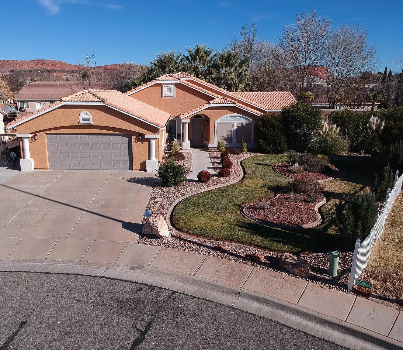 ROYAL OAKS - Residential