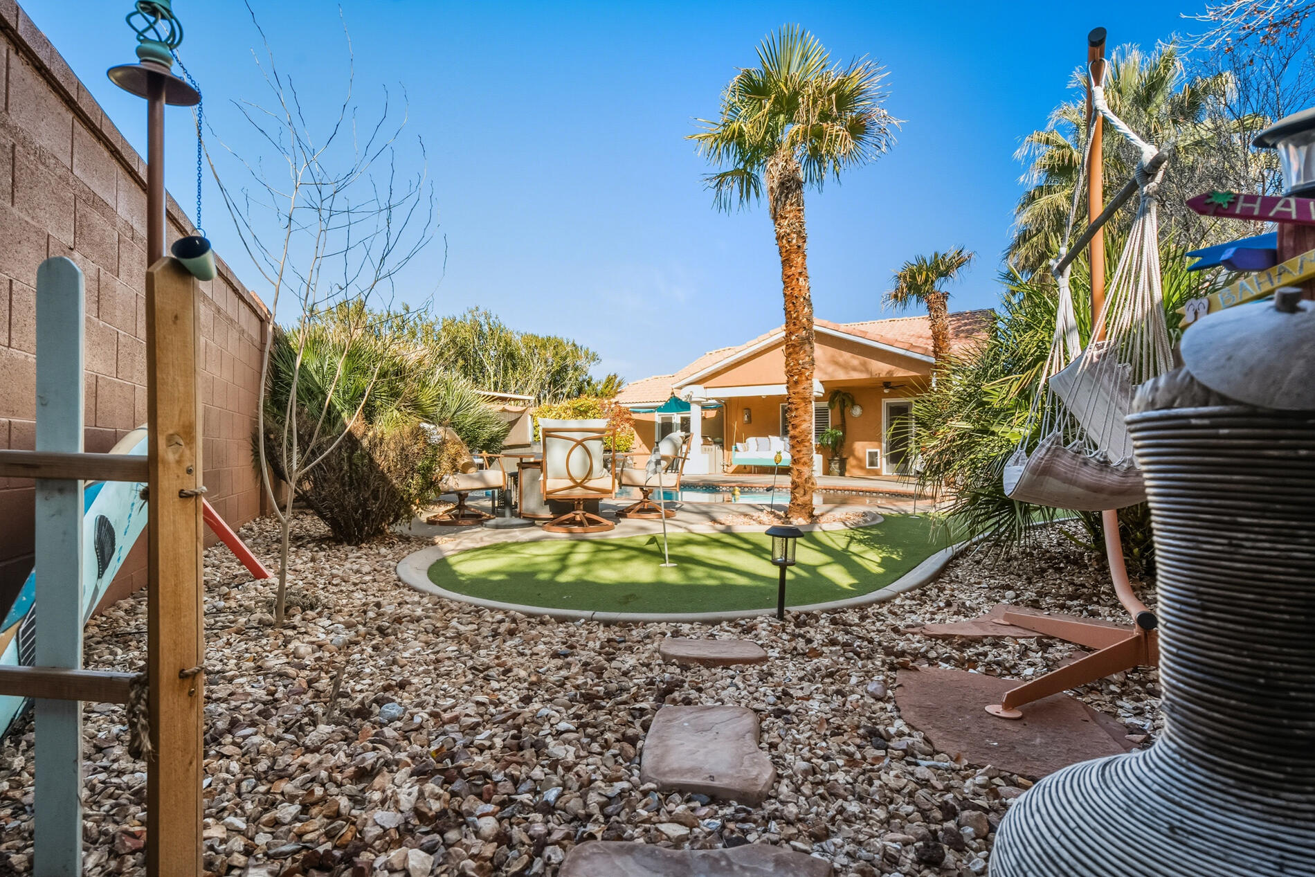 ROYAL OAKS - Residential