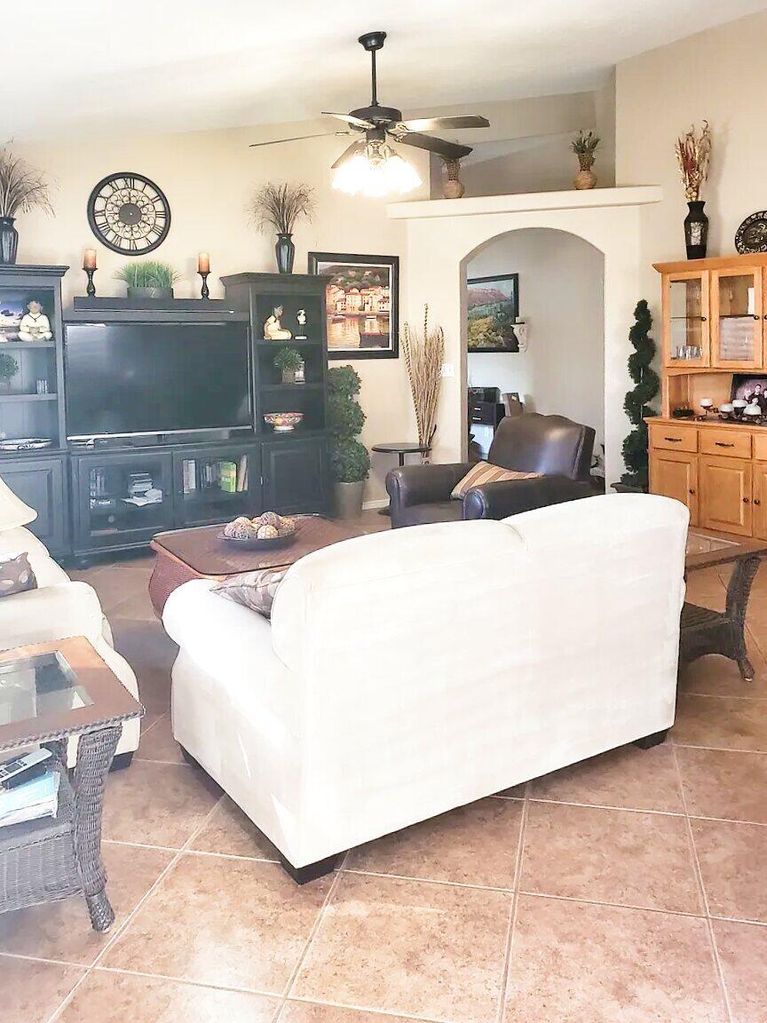 ROYAL OAKS - Residential