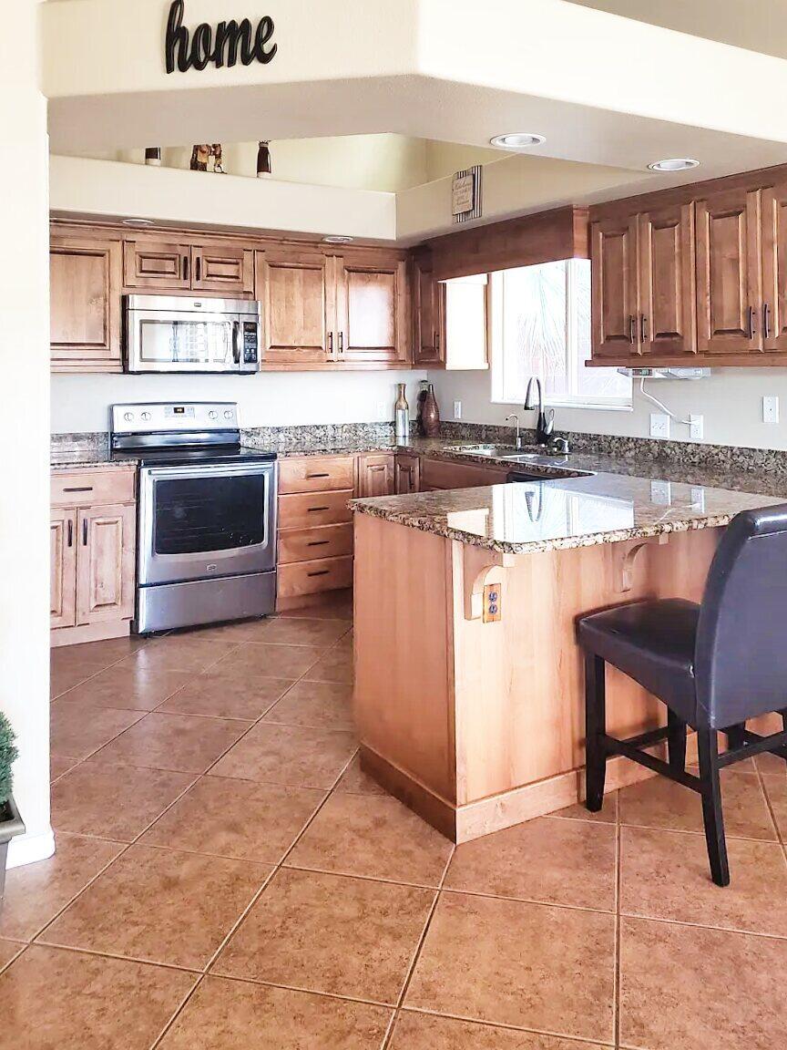 ROYAL OAKS - Residential