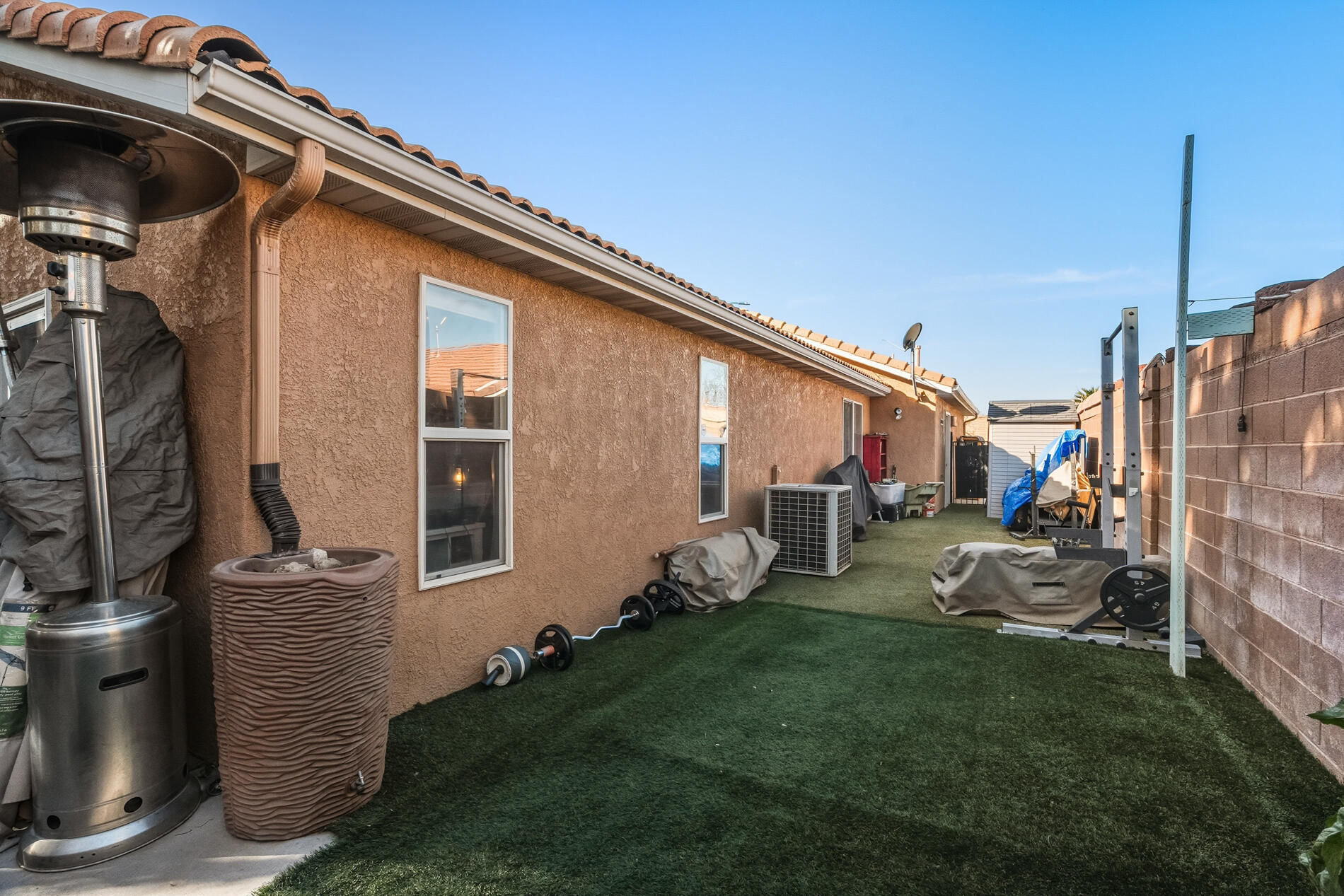 ROYAL OAKS - Residential