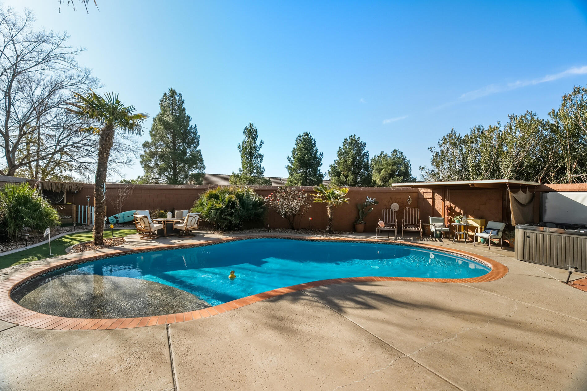 ROYAL OAKS - Residential