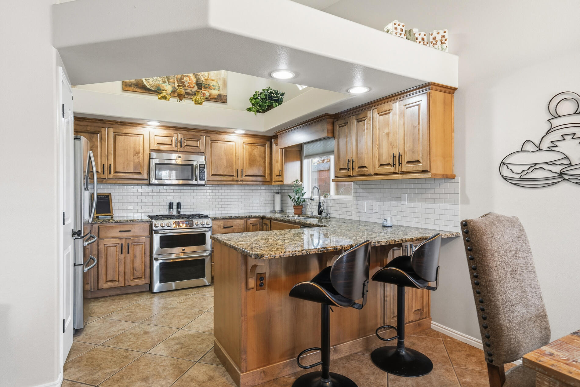 ROYAL OAKS - Residential