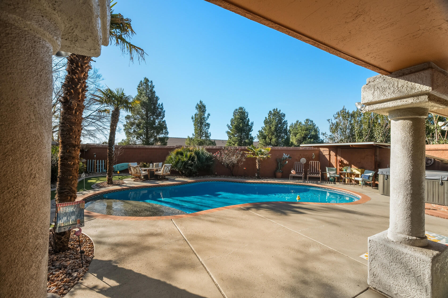 ROYAL OAKS - Residential