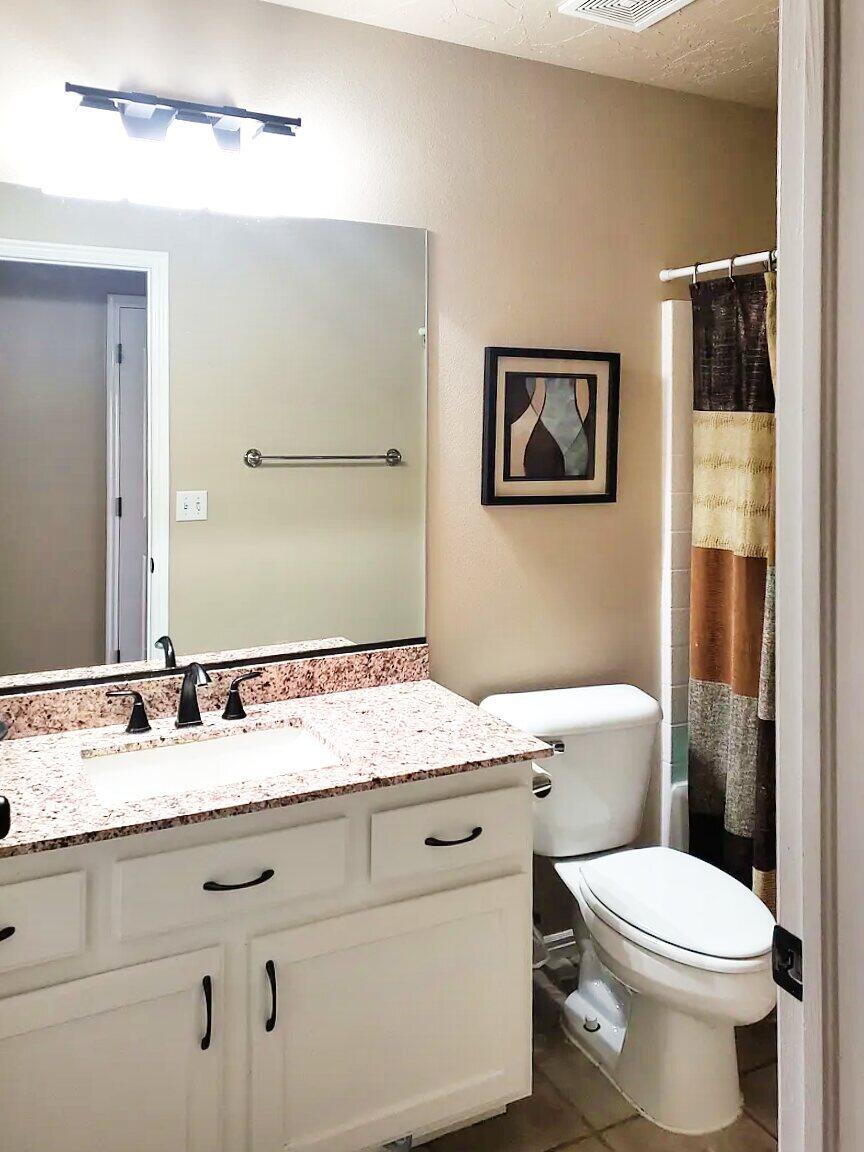 ROYAL OAKS - Residential