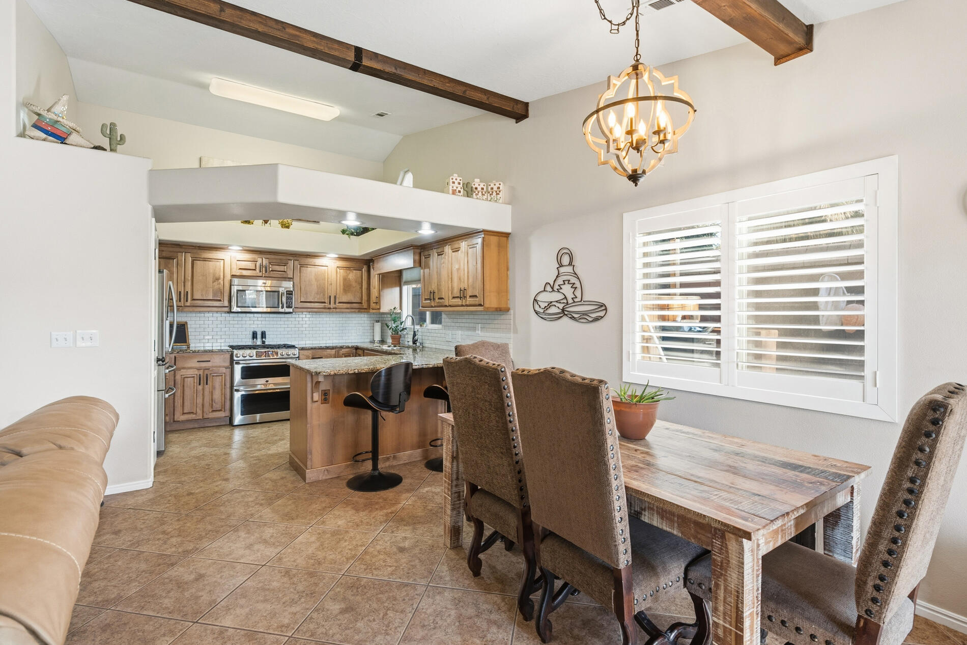 ROYAL OAKS - Residential