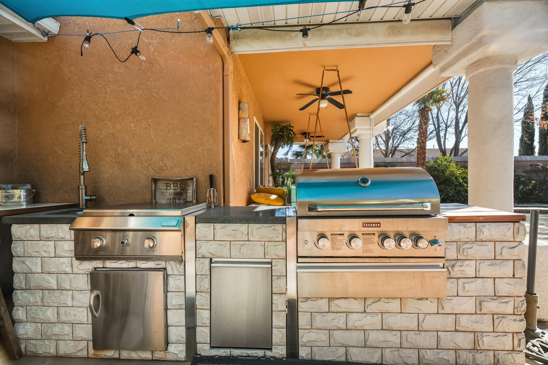 ROYAL OAKS - Residential