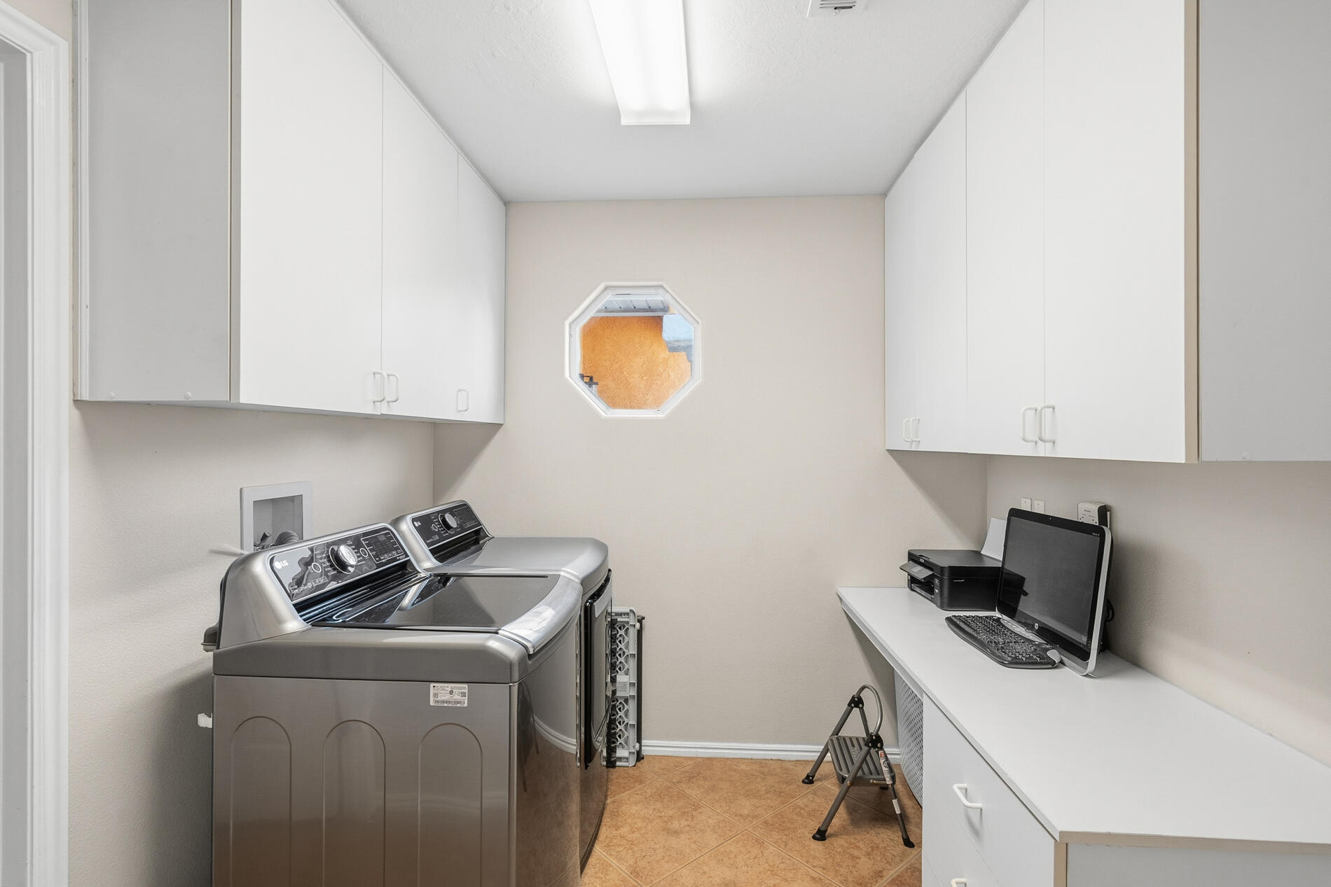 ROYAL OAKS - Residential