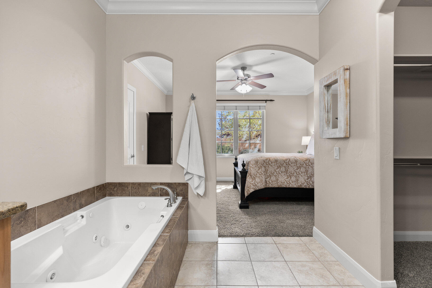 PELICAN HILLS CONDOMINIUMS - Residential