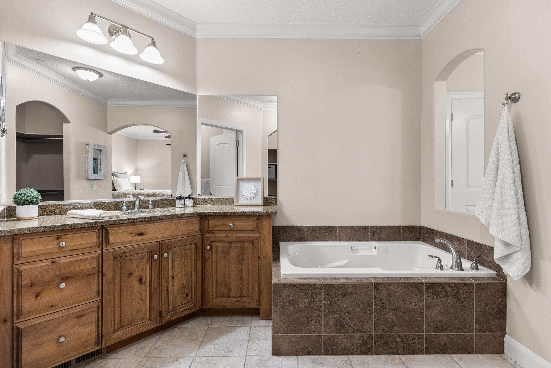 PELICAN HILLS CONDOMINIUMS - Residential