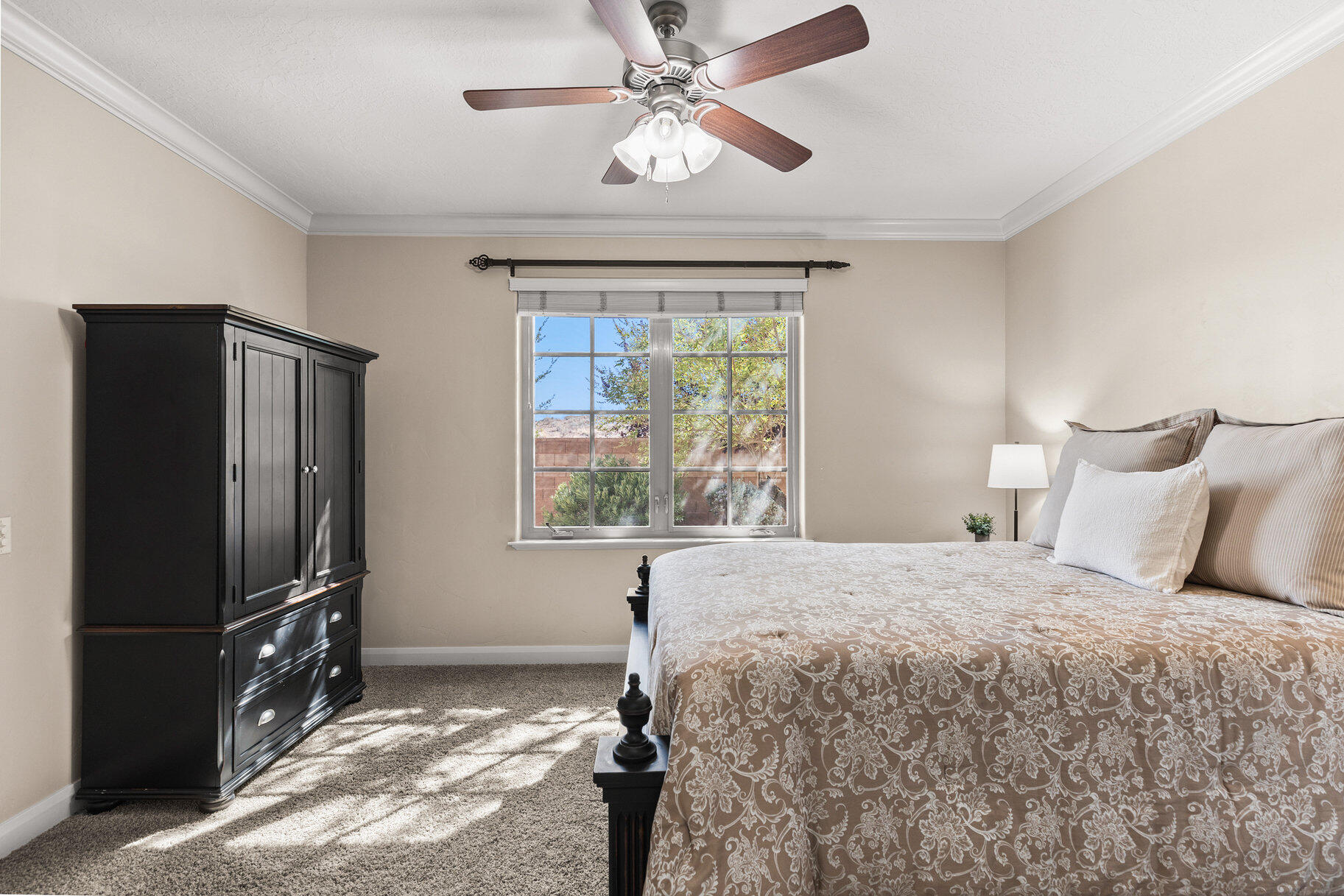 PELICAN HILLS CONDOMINIUMS - Residential