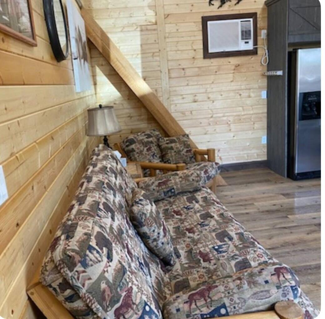 SHORT CREEK - Residential