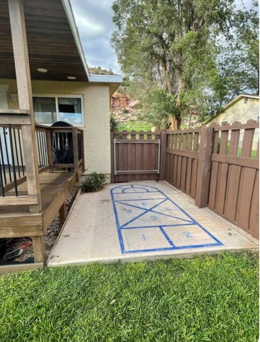 SHORT CREEK - Residential