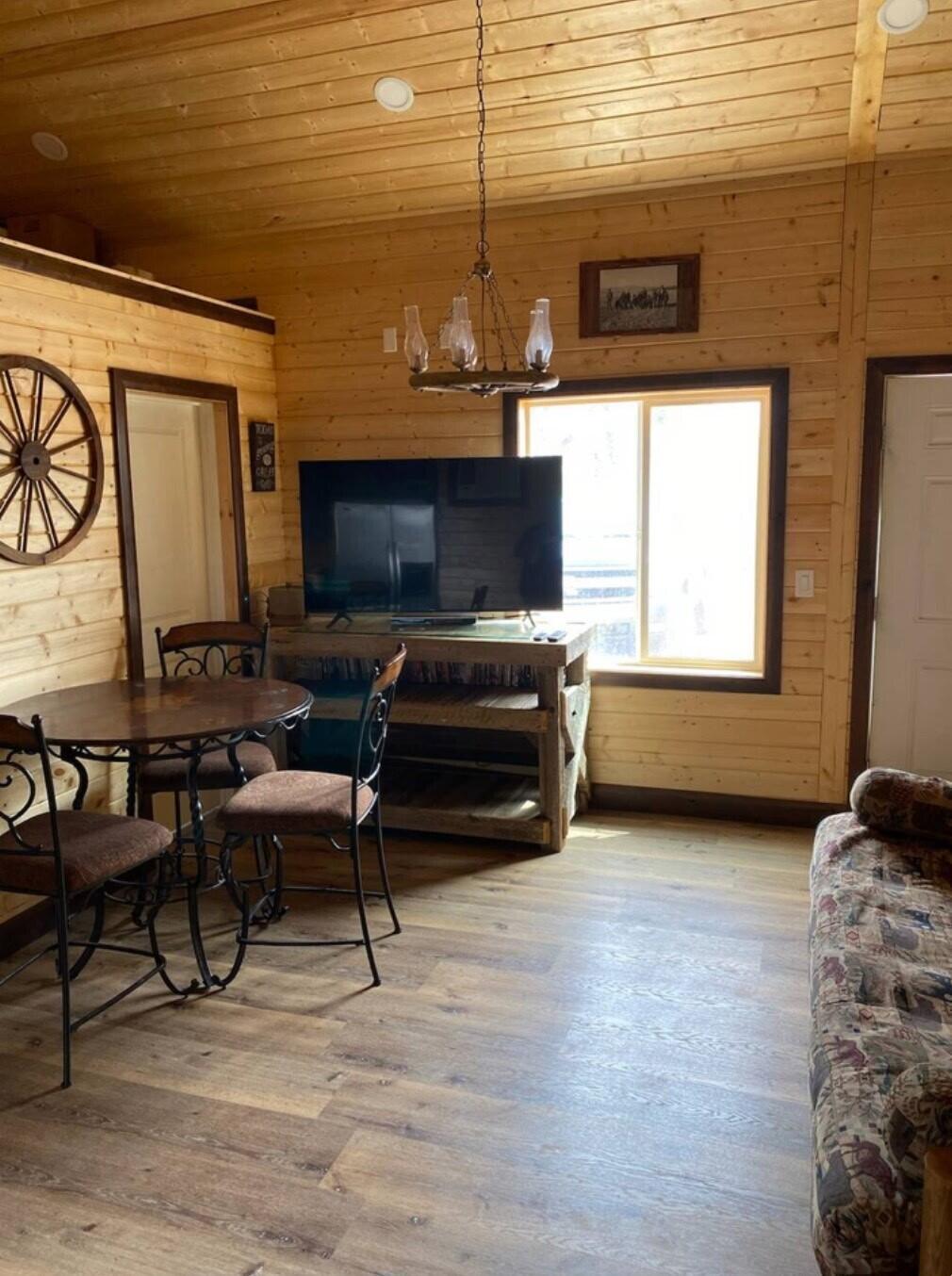 SHORT CREEK - Residential