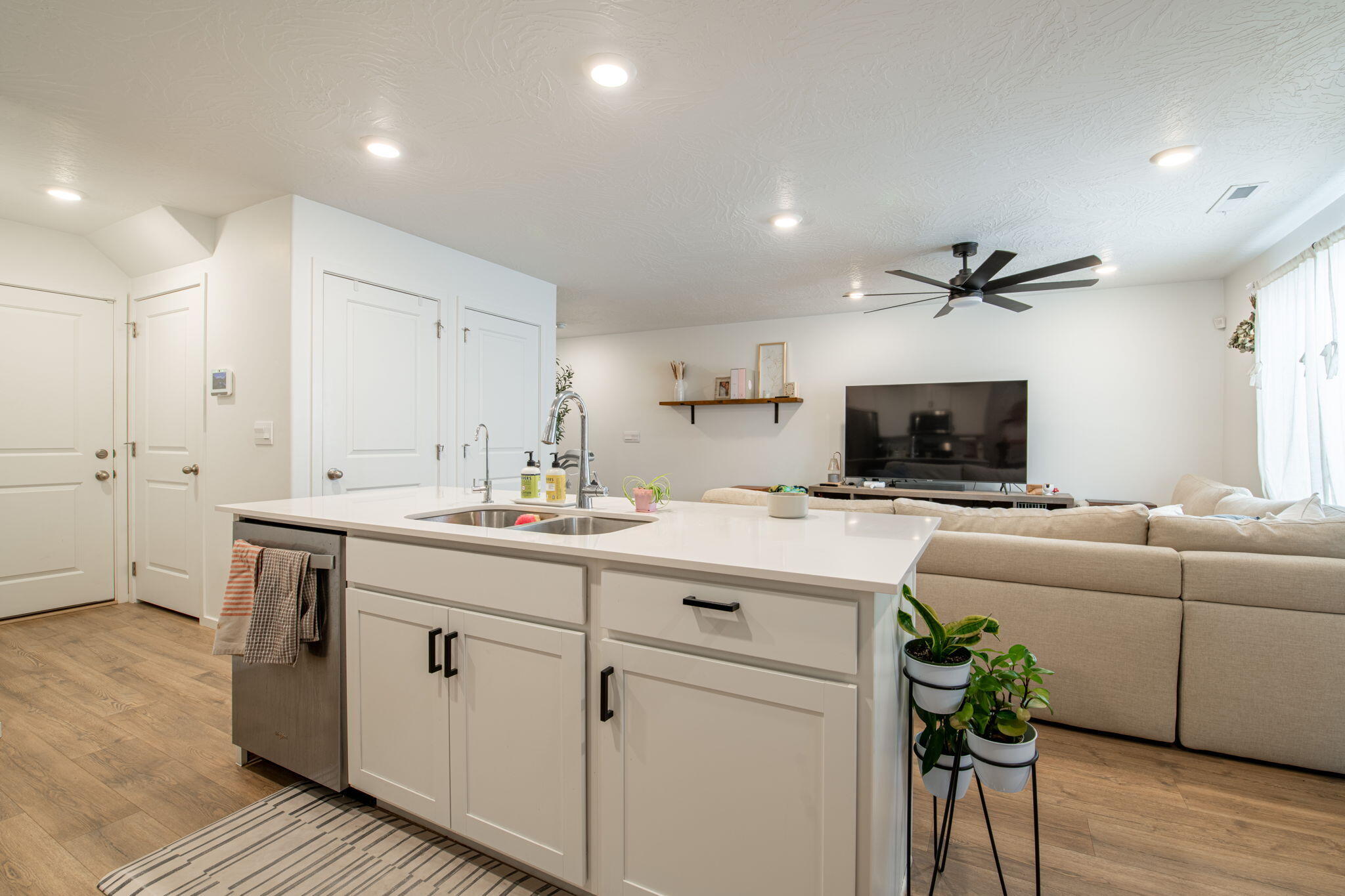 LABYRINTH PT AT LG VALLEY - Residential