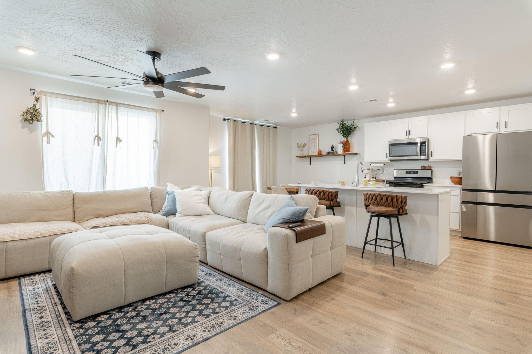 LABYRINTH PT AT LG VALLEY - Residential