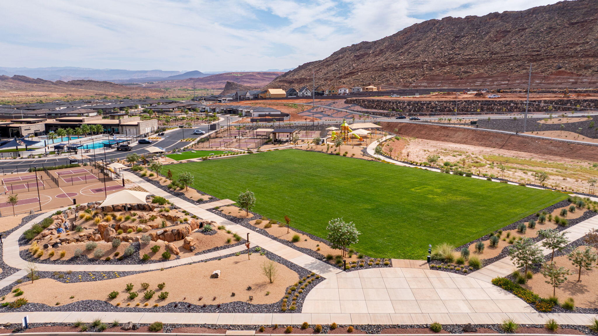 LABYRINTH PT AT LG VALLEY - Residential