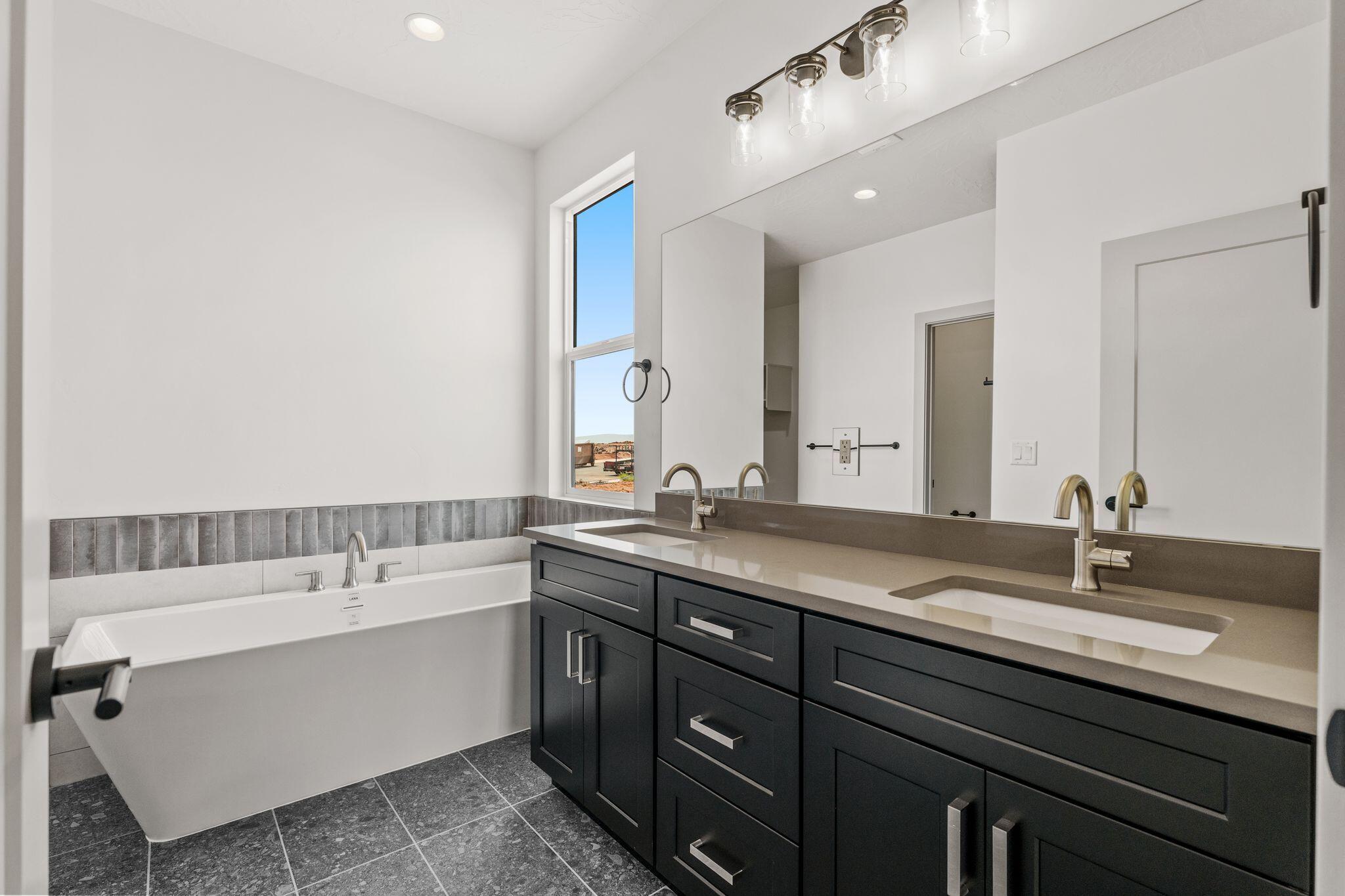 DESERT RIDGE ESTATES - Residential