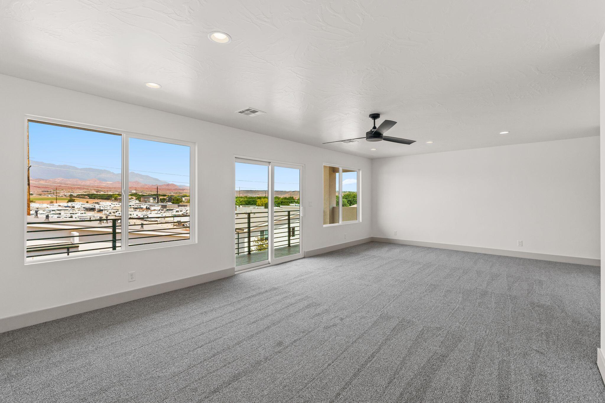 DESERT RIDGE ESTATES - Residential