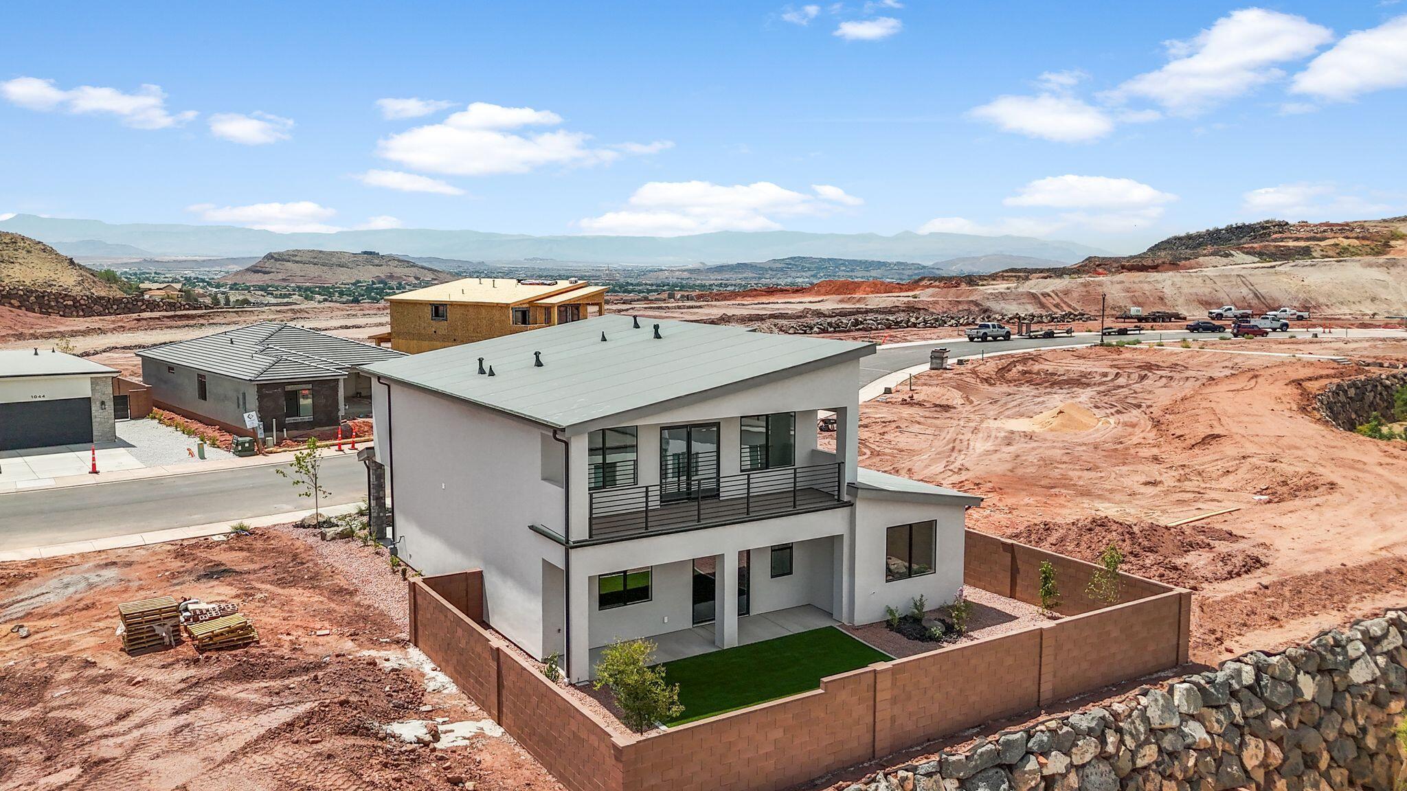 DESERT RIDGE ESTATES - Residential