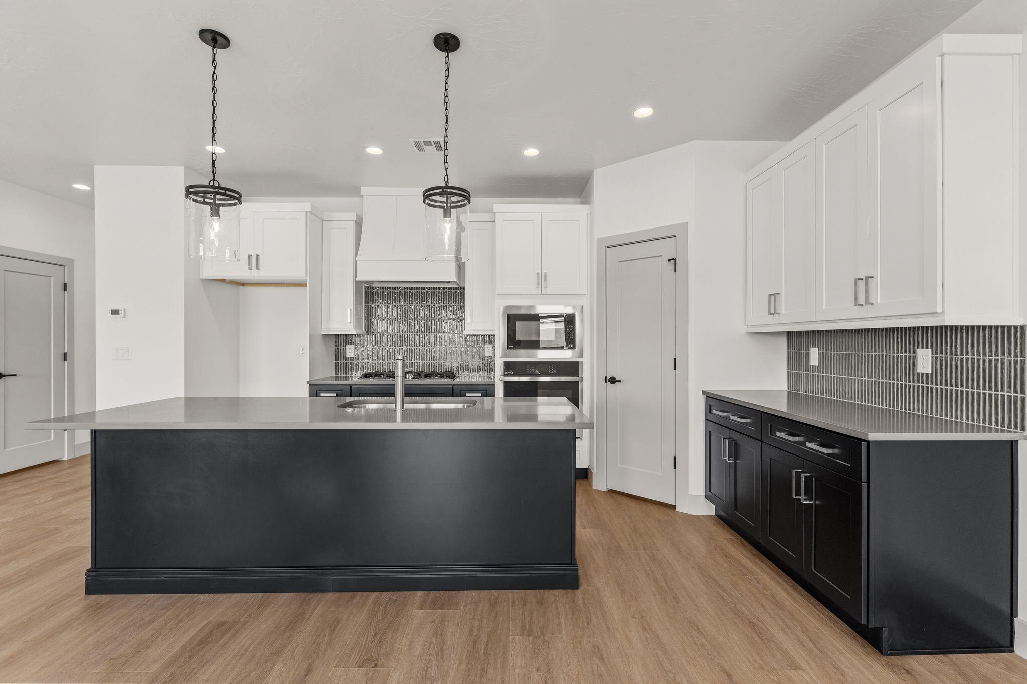 DESERT RIDGE ESTATES - Residential