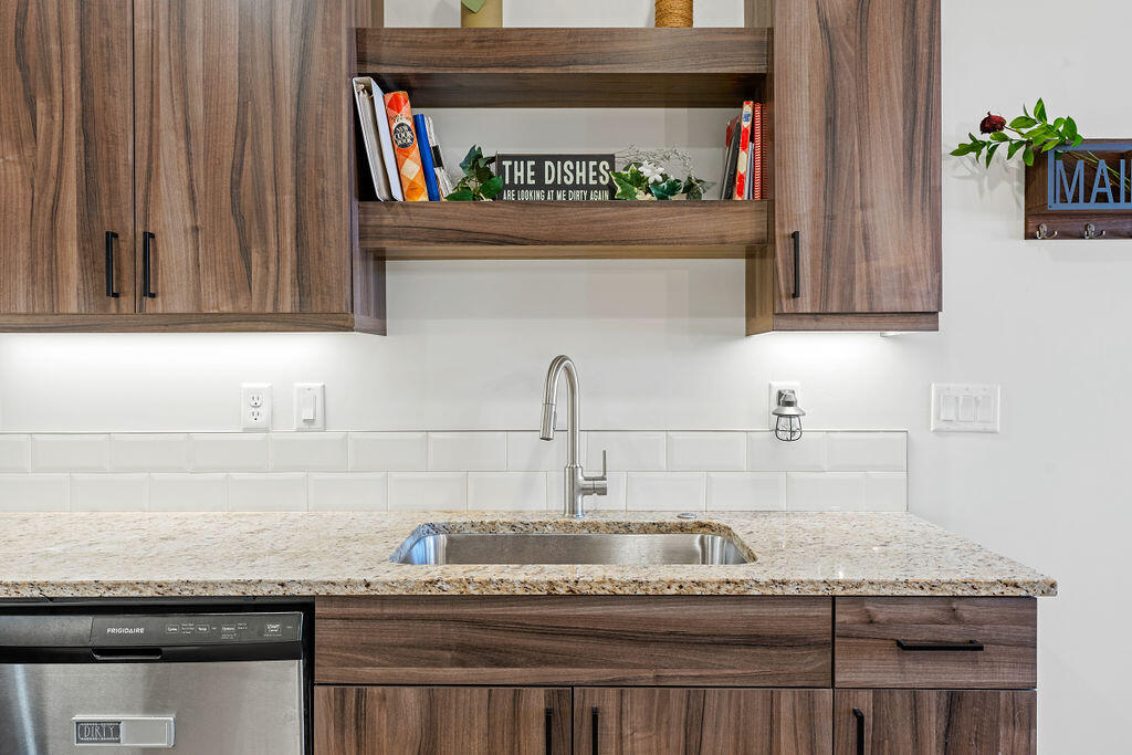 SAGE VILLAS - Residential